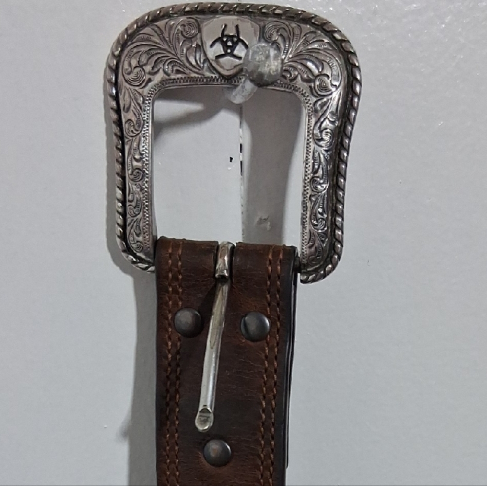 Ariat Silver and Brown Belt Buckle